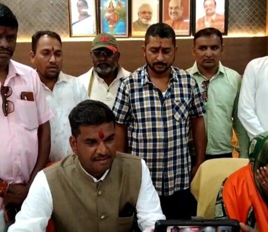 दाहोद तालुका पंचायत में विधिवत पदभार गृहण कार्यक्रम आयोजित किया गया।