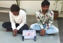 दाहोद,नक़ली नोटों बनने वाले गिरहों का भांड फूटा,500/- रुपये के अलावा 5 लाख के नकली नोट जब्त किए। 500 रुपये के 1015 रंगीन झेरोस नोट जब्त किए गए।