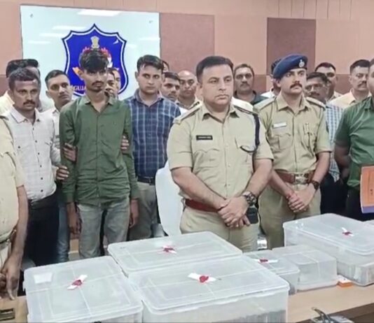 गुजरात,महिसागर में बैंक मैनेजर की हत्या के साथ 1करोड़ 17 लाख की डकैती।