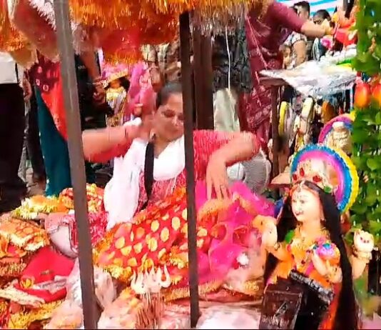 दाहोद नगर पालिका हेमंत बाजार मार्केट में टेक्स के बदले में किस प्रकार कि सुविधाएं